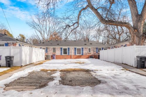1257 Locust St, Denver CO 80207-3943 exterior