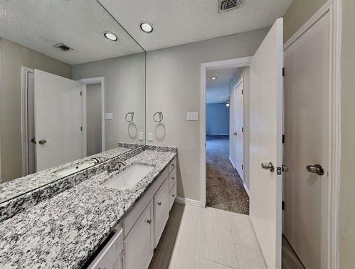 4919 Ledgestone Dr, Fort Worth TX  76132-2014 exterior