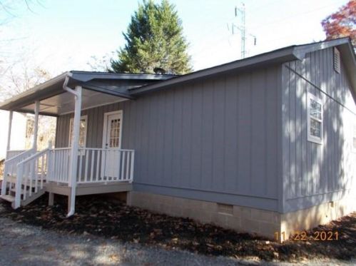 200 Golden Ave, Dahlonega, GA 30533-5435