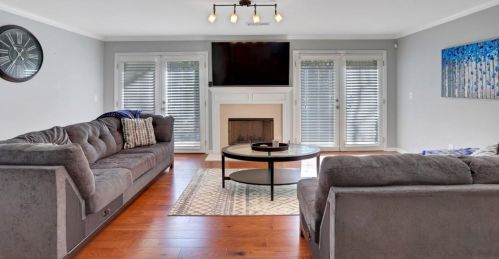 1277 Druid Knoll Dr, Atlanta, GA 30319-4146