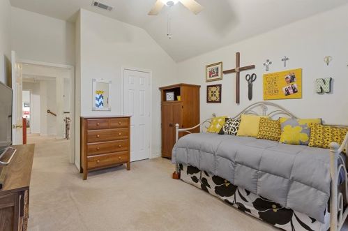 5800 Fathom Dr, Fort Worth TX  76135-7013 exterior