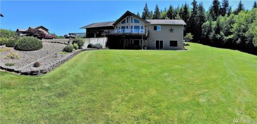 38 Meadow Hills Ln, Whites, WA 98541-9495