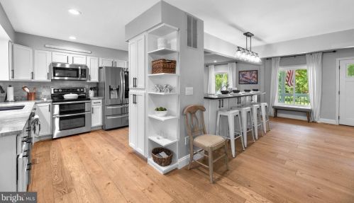 92 Berrywood Dr, Severna Park MD 21146-2001 exterior