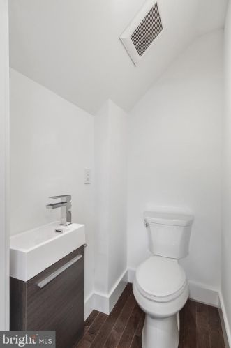 1344 19 St, Philadelphia PA  19146-4665 exterior