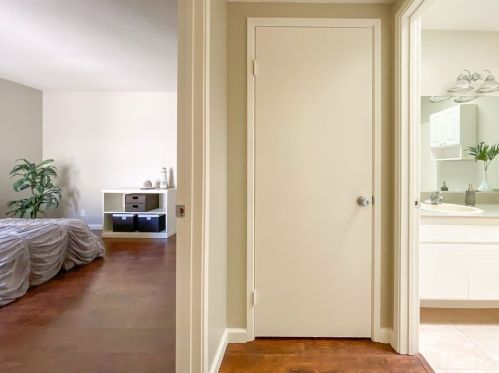 17251 Chestnut, Irvine CA  92612-2316 exterior