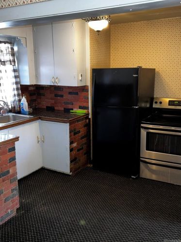 4860 Logan St, Englewood CO 80113-6843 exterior