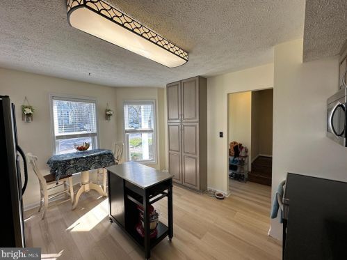 7247 Riding Hood Cir, Columbia MD 21045-5237 exterior