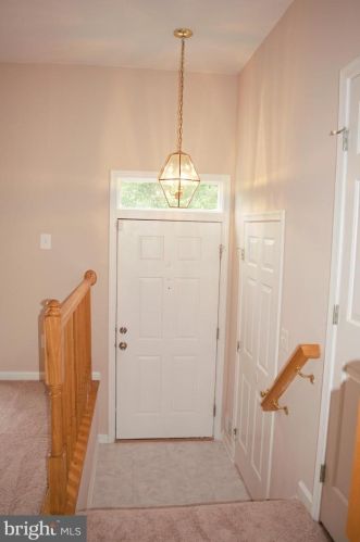 2557 Grayton Ln, Woodbridge, VA 22191-6300