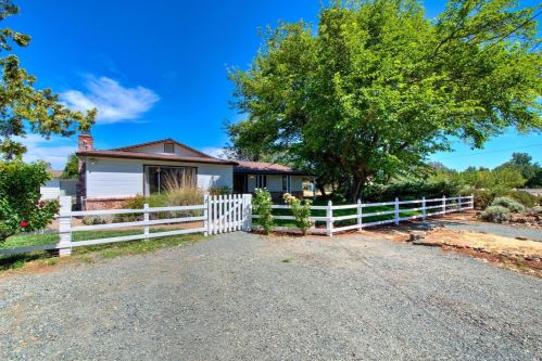 7578 Locke Rd, Vacaville, CA 95688-9630