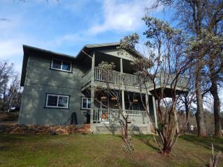 5274 Whitlock Rd, Mariposa, CA 95338-9664