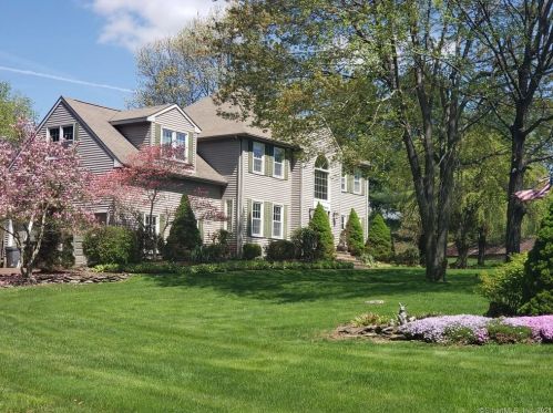 55 Charter Oak Dr, Cheshire, CT 06410-1050