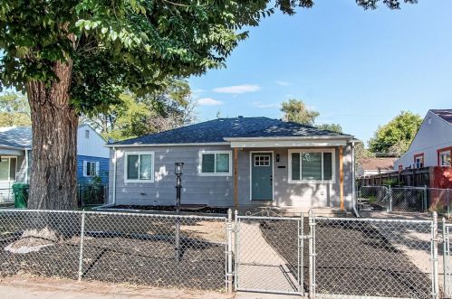 1758 Akron St, Denver, CO 80010-1709
