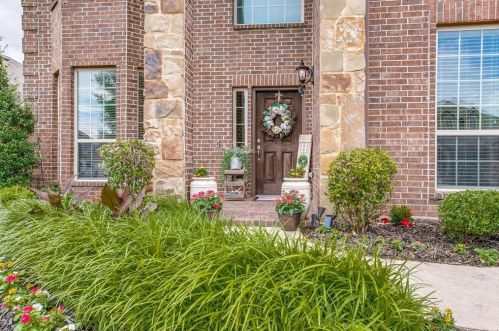 2408 Silverthorn Ct, Fort Worth TX  76177-7322 exterior