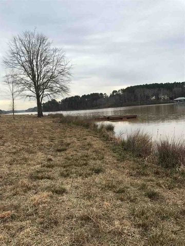 356 Dancing Water Dr, Chesnee, SC 29323-8027