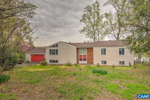 12 Pineknoll Cir, Bybee, VA 22963-3332
