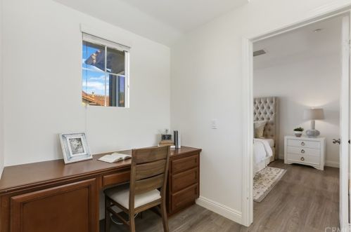 127 Danbrook, Irvine CA  92603-1024 exterior