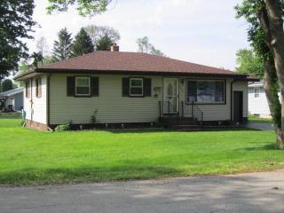 604 Macomb St, Belvidere, IL 61008-2241