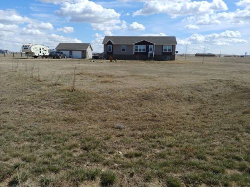 5740 Patriot Ln, Williston, ND 58801-9048