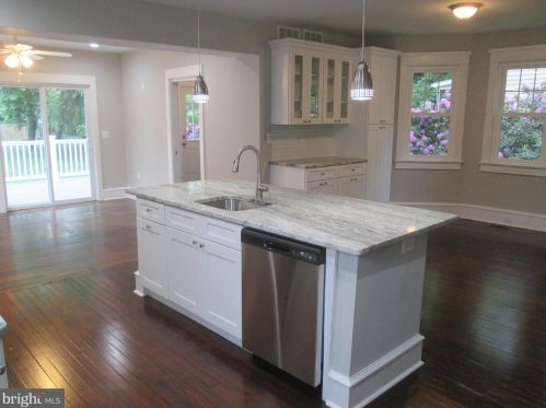 1105 Sycamore St, Haddon Heights NJ  08035-1615 exterior