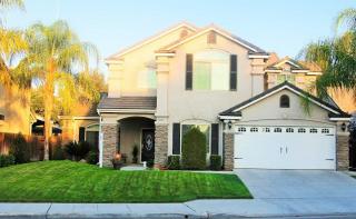 7571 Paula Ave, Fresno, CA 93720-6414
