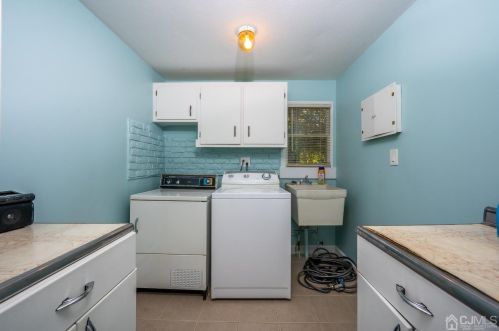 41 Justice St, Piscataway NJ  08854-5425 exterior