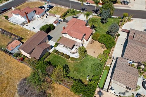11109 Middleborough Rd, Riverside CA  92503-5814 exterior