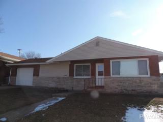 1108 Lincoln St, Pekin IL  61554-1737 exterior