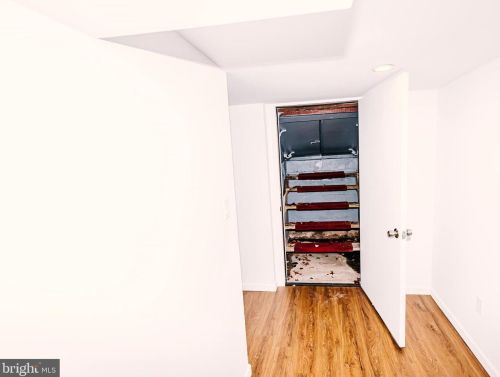 721 Pkwy Ave, Trenton NJ 08618-2729 exterior