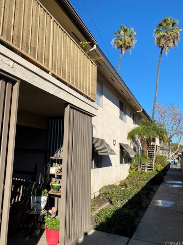 121 Illinois St, Anaheim CA  92805-7009 exterior