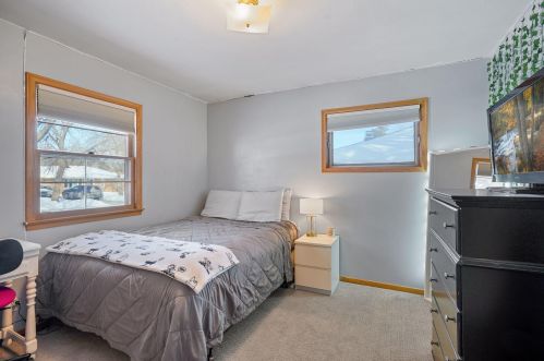 1065 Highview Dr, Saint Paul MN  55112-2417 exterior