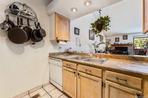 4266 Richfield Way, Denver CO 80013-3282 exterior