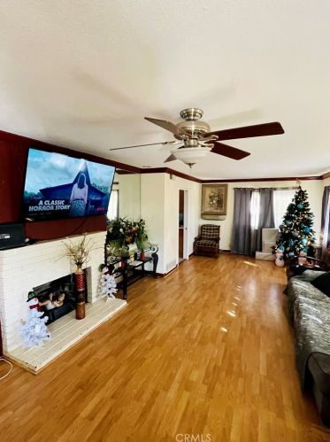 130 Toomey St, Lemoore, CA 93245-3532