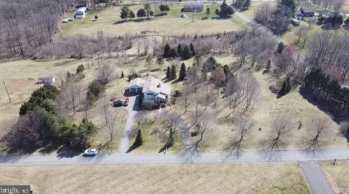 80 Quinn Lea Rd, Harpers Ferry WV 25425-5372 exterior