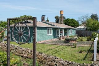 3690 Bodega Ave, Petaluma CA  94952-8036 exterior