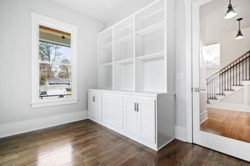 1673 Beacon Hill Blvd, Atlanta GA  30329-2517 exterior