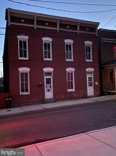 118 Independence St, Cumberland, MD 21502-1606