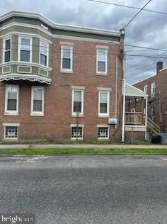 4735 Comly St, Philadelphia PA 19120-1124 exterior