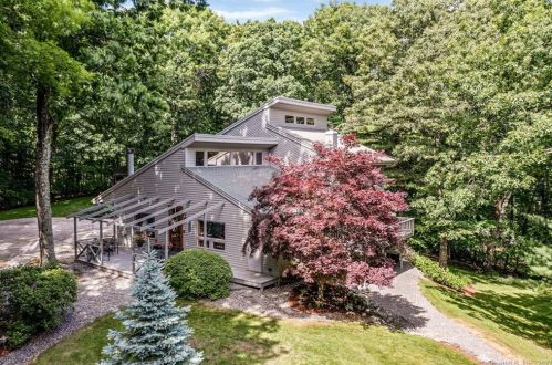 155 Hatch Hill Rd, Vernon, CT 06066-6007