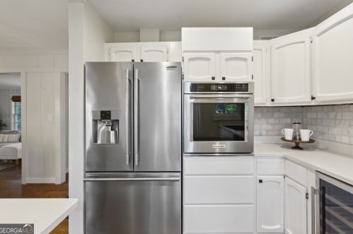551 Hascall Rd, Atlanta GA  30309-2227 exterior
