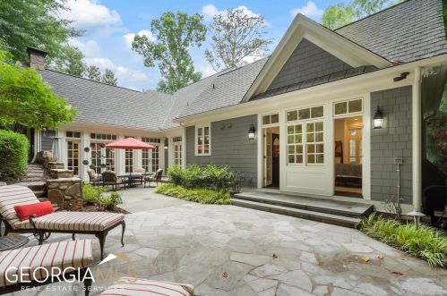 2990 Margaret Mitchell Dr, Atlanta GA  30327-1708 exterior