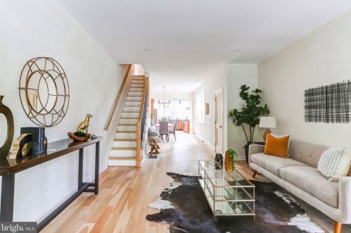 241 Elm St, Lancaster PA  17603-3445 exterior