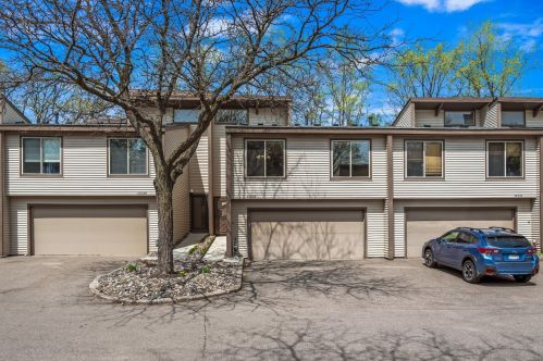 13735 Hemlock Ct, Saint Paul MN  55124-9581 exterior