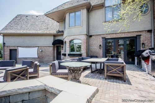 1701 Midwest Club Pkwy, Oak Brook, IL 60523-2589