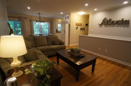 2066 Amberwood Dr, Atlanta GA  30345-3902 exterior
