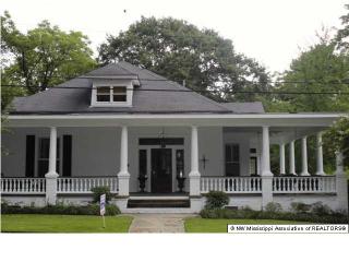 206 Park St, Senatobia, MS 38668-2629