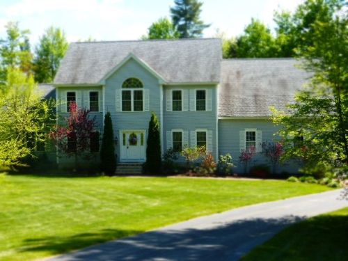 28 Boulder Dr, Belmont, NH 03220-3653