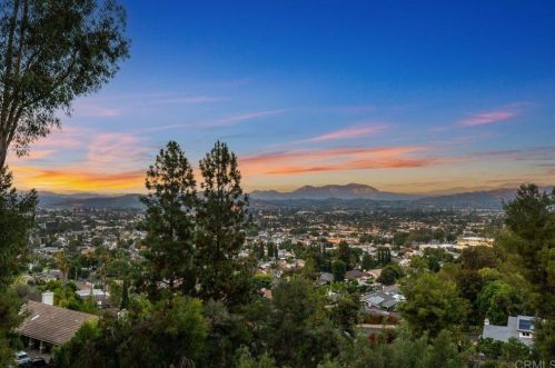 1682 Kimberly Woods Dr, El Cajon, CA 92020-7260