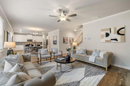 526 Hancock Dr, Atlanta GA  30306-2513 exterior