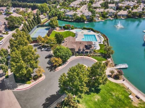 950 Eastlake Cir, Tracy, CA 95304-5862