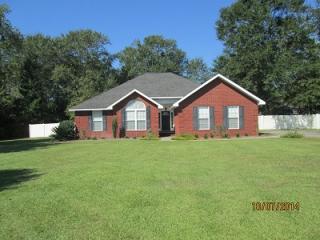 115 Rugglestone Dr, Jesup, GA 31546-4729